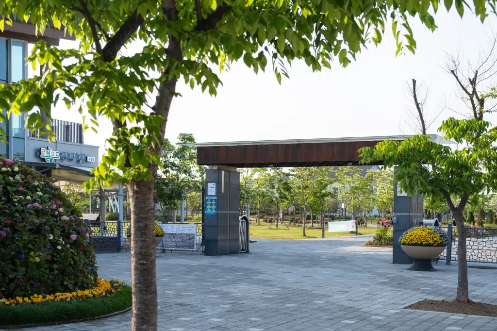 广西实木地板龙骨安装技术要点及常见问题解决方案